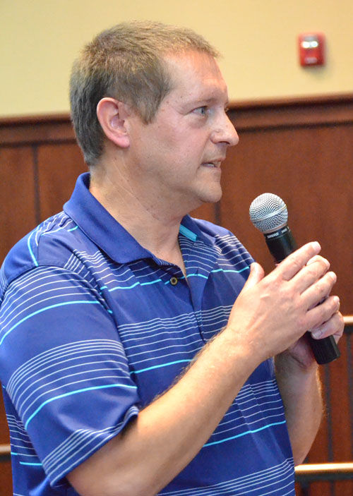 VWCS Technology Coordinator John Butler provides a technology update during Wednesday's board meeting. (Dave Mosier/Van Wert independent)
