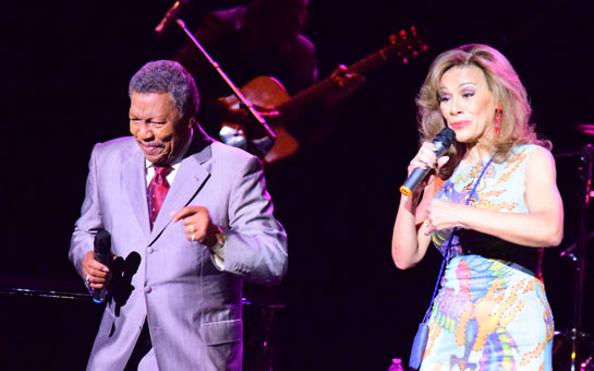 Billy Davis Jr. & Marilyn McCoo concert 12-19-14
