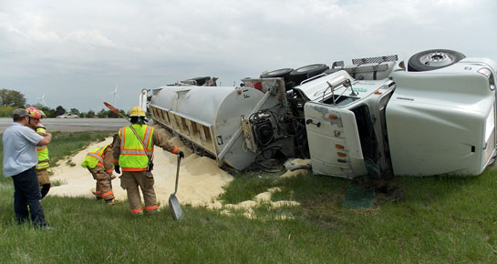 Semi overturns at Ohio 49 & U.S. 30 5-11-15