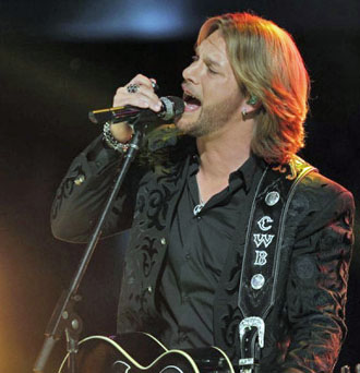Craig Wayne Boyd performs live on the NBC television show "The Voice." (photo by Trae Patton/NBC)