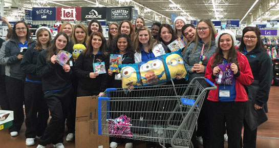 Vantage students do Christmas shopping 12-2015