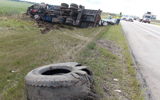 Semi overturns on U.S. 30 8-17-16