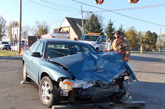accident-at-224-127-11-18-16-car