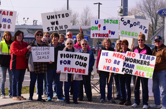 federal-mogul-strike-photo-11-16-16-retirees-workers