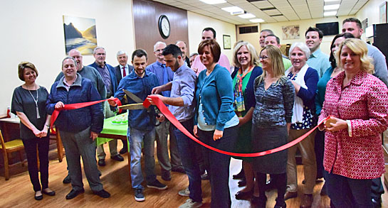 133 Bistro ribboncutting 4-5-17