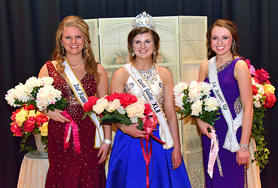 Queen Jubilee XLII Katlyn Wendel of Lincolnview (center) is shown with First Runner-up Estee Miller of Paulding (left) and Second Runner-up Brooke Lelonek of Wayne Trace. Dave Mosier/Van Wert independent