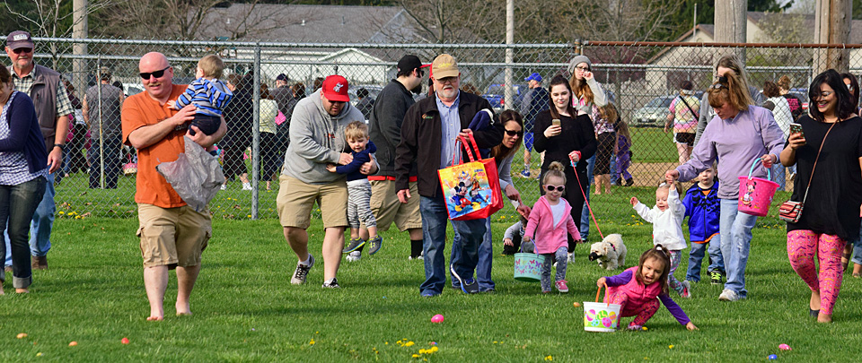 Easter Egg Hunt at Smiley Park 4-15-17
