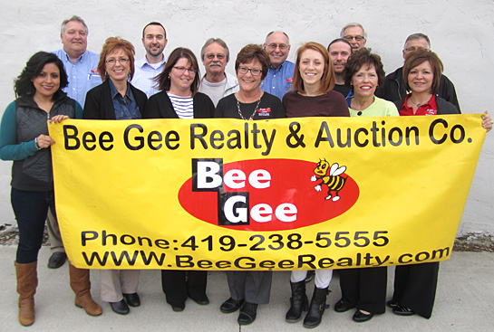 Bee Gee Realty aqua park donation 5-2017